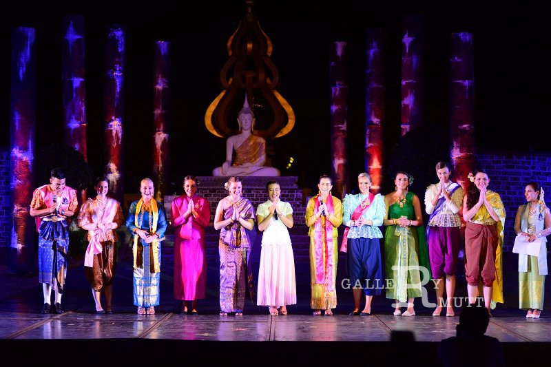 20151125-Loy Kratong_46.JPG